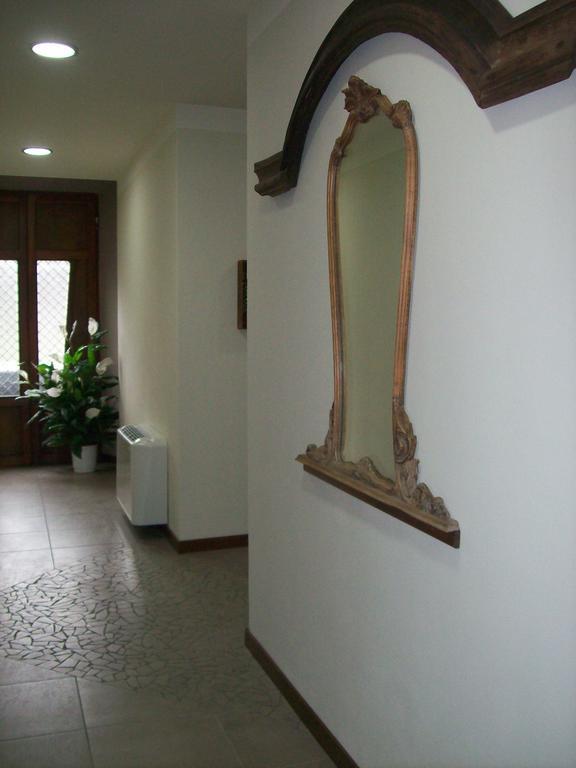 La Bottega Del Falegname Vanzaghello Εξωτερικό φωτογραφία